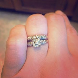 Engagement set 14 carat white gold devotion bands